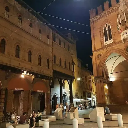 M2bo Dossetti 27 - Fiera * Bolonya